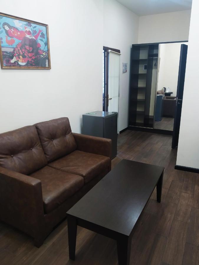 Boutique Living Hotel Erevan Esterno foto